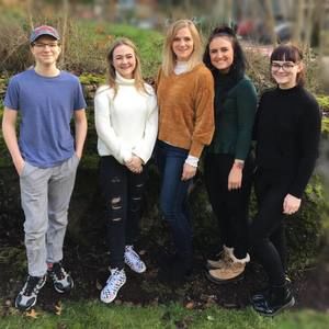 Meet your Posher, Angela